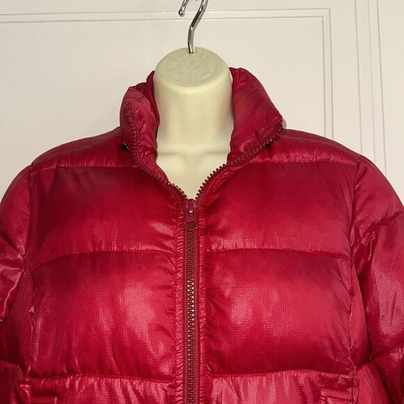 Refuge brand red nylon puffer coat - Picture 3 of 9